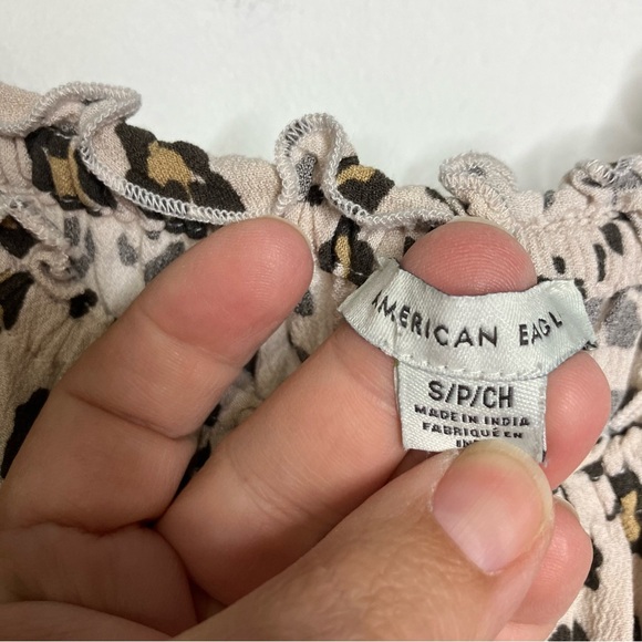 American Eagle animal print blouse elastic neckline women’s size small - Picture 3 of 6